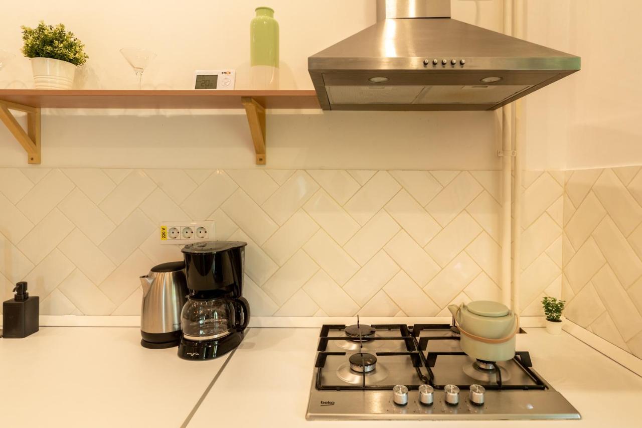 Ideal Stay: Spacious 2Br Apt Near Calea Victoriei บูคาเรสต์ ภายนอก รูปภาพ