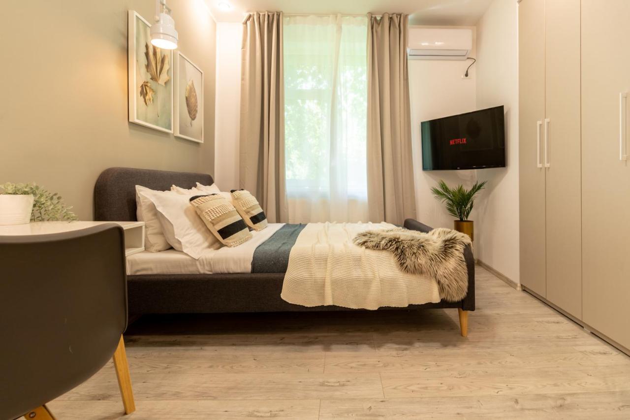 Ideal Stay: Spacious 2Br Apt Near Calea Victoriei บูคาเรสต์ ภายนอก รูปภาพ